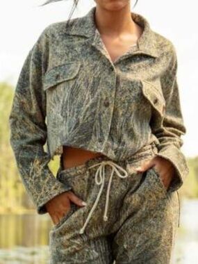 Tribe Kelley Waffle Cropped Button Up NWT — Size XL/XXL